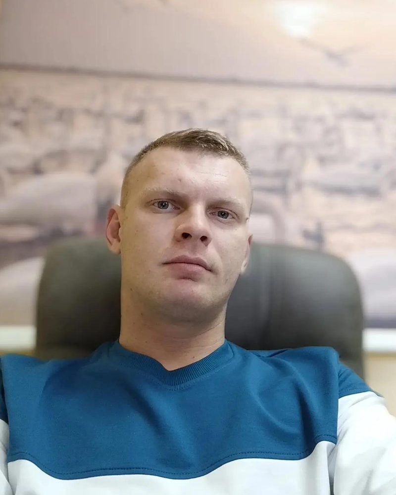 Евгений Шевель — риэлтор, {{ГОРОД}}
